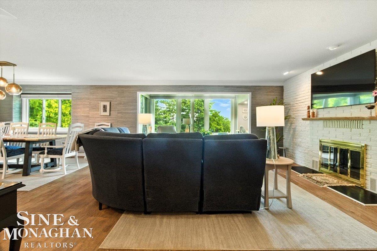 669 North Riverside Avenue, Unit #4 St. Clair, MI 48079 - Photo 8 of 49