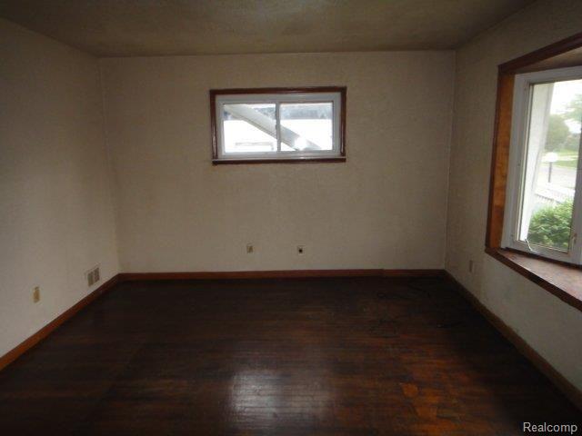 2310 Isabelle Street Inkster, MI 48141 - Photo 2 of 8 DSC07772