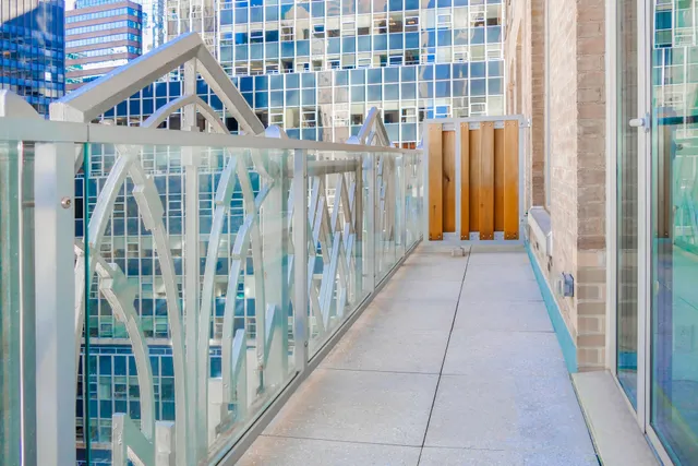 $4,098 | 70 Pine Street, Unit 1206 | Financial District