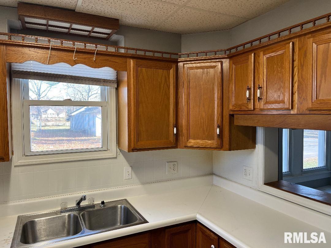 113 Martin Street Benton, IL 62812 - Photo 12 of 31