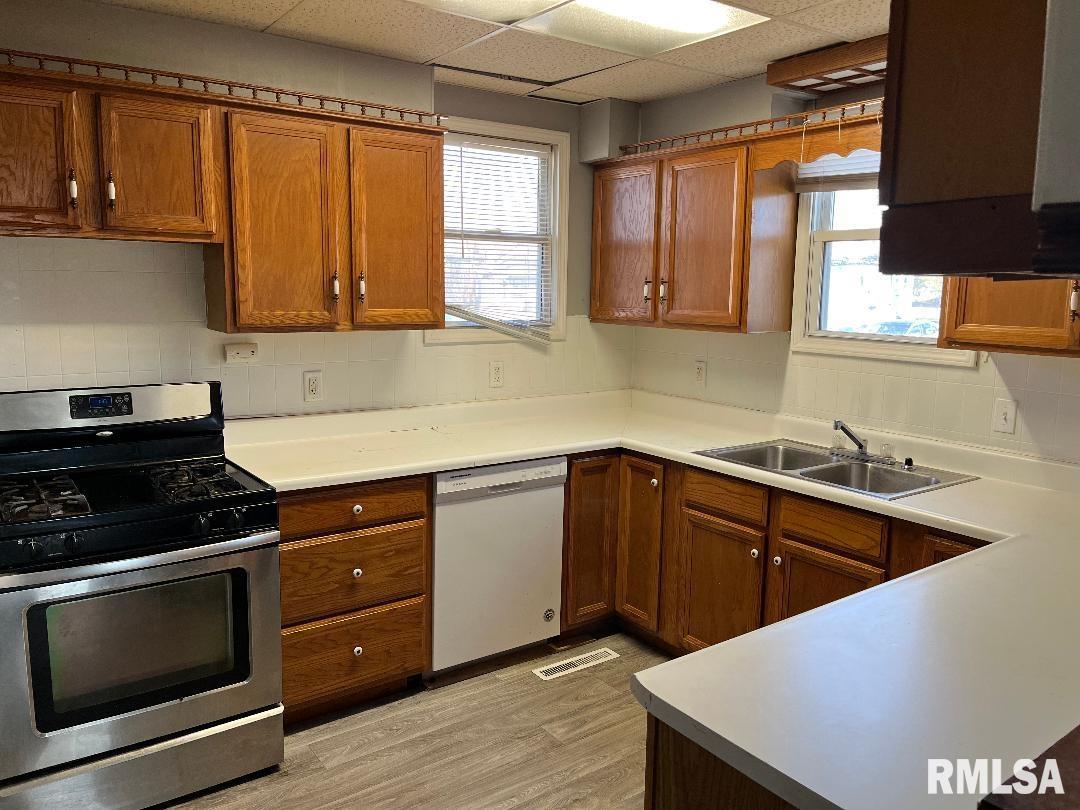 113 Martin Street Benton, IL 62812 - Photo 13 of 31