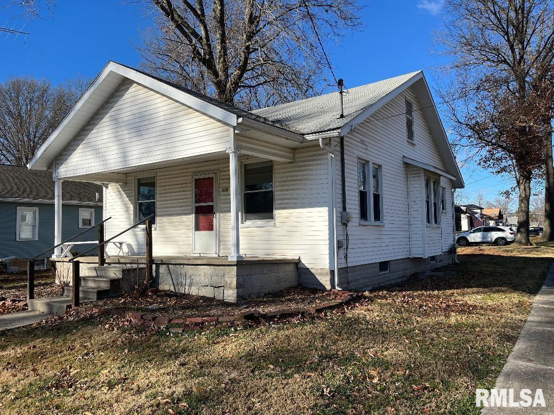 113 Martin Street Benton, IL 62812 - Photo 3 of 31