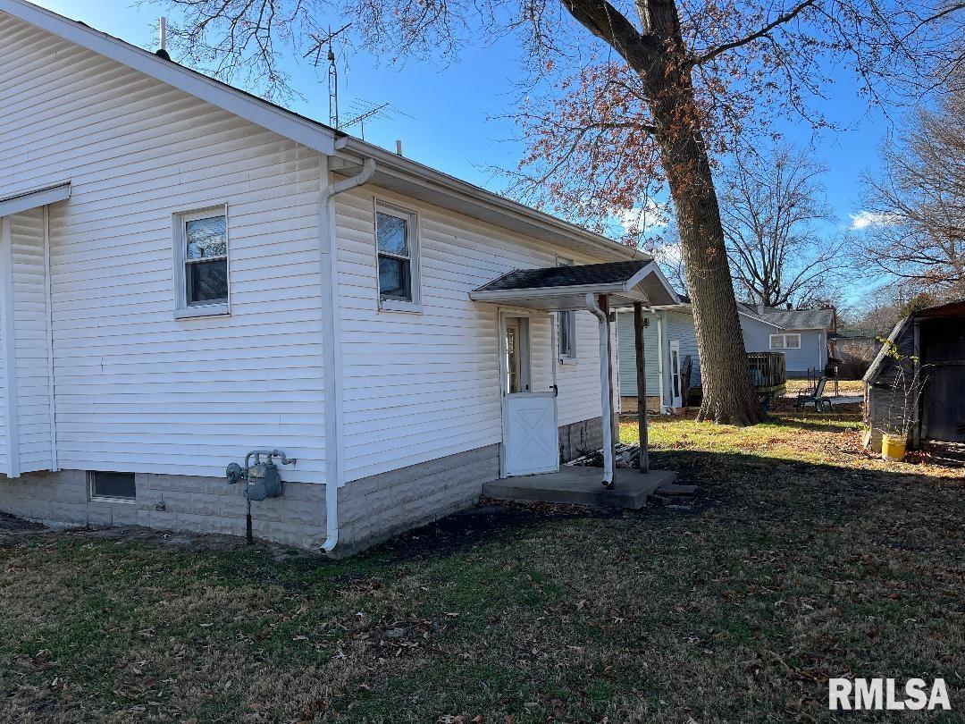 113 Martin Street Benton, IL 62812 - Photo 6 of 31
