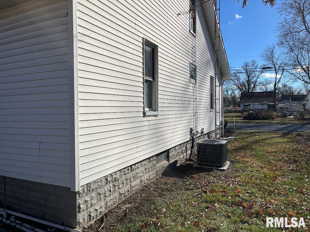 113 Martin Street Benton, IL 62812 - Photo 7 of 31