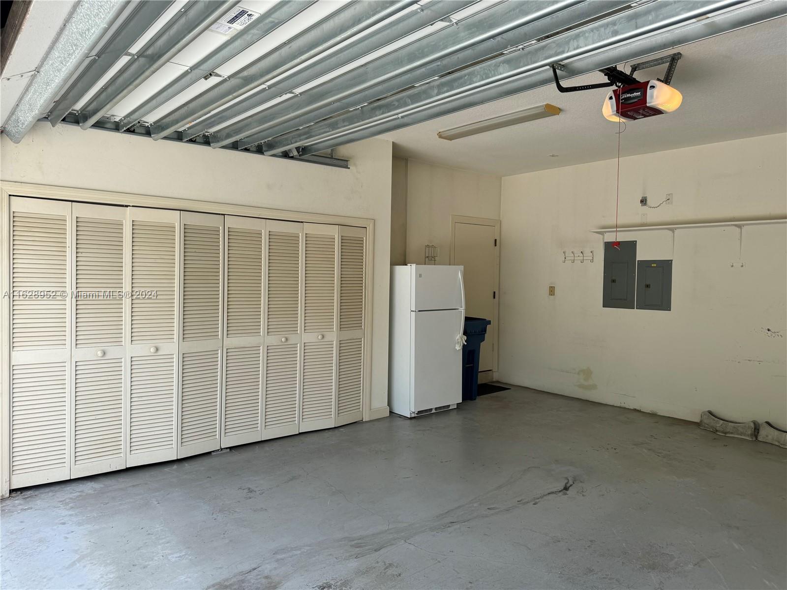 2743 Pinehurst Drive Weston, FL 33332 - Photo 32 of 35 a view of an empty room