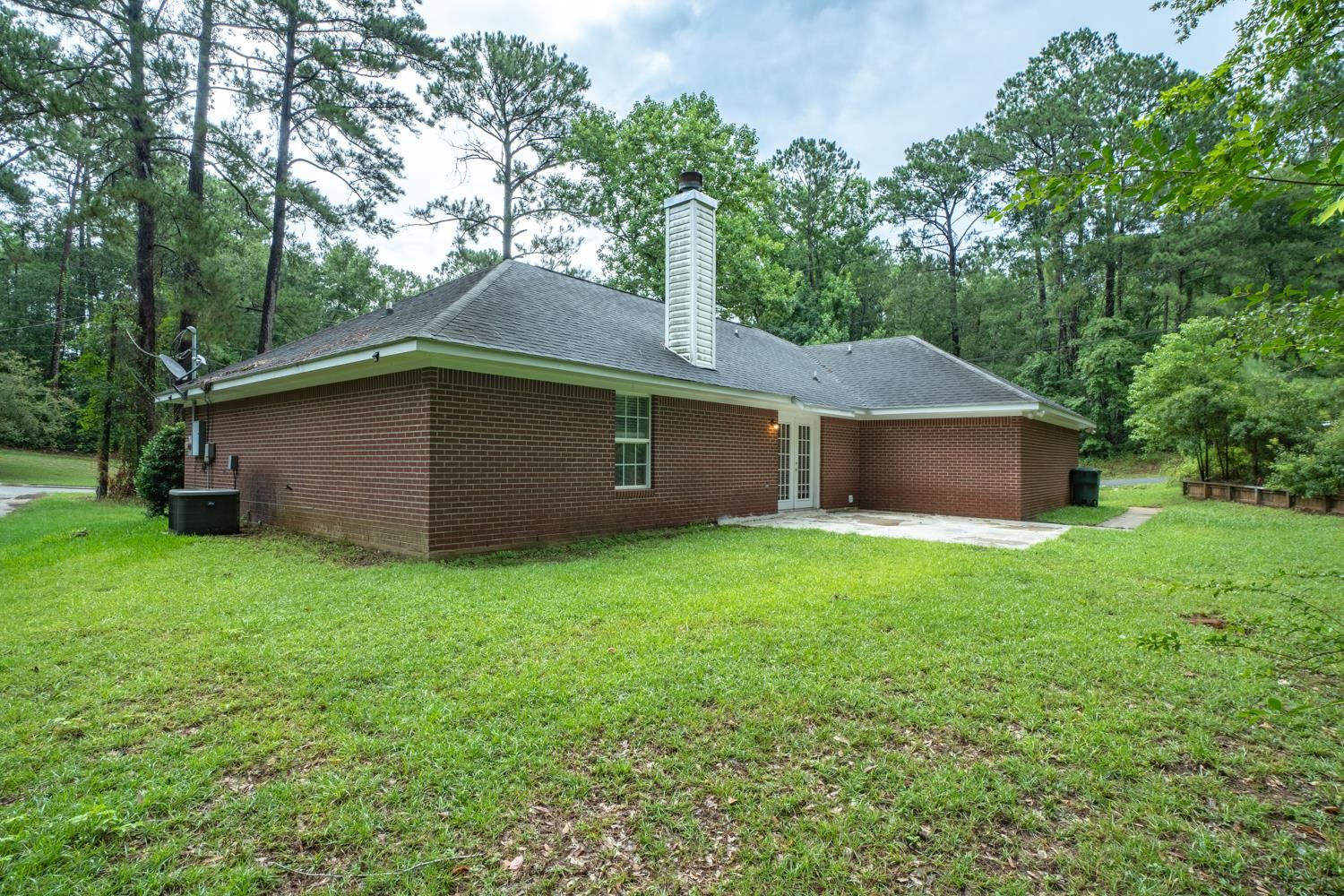 232 Ridgewood Drive Daphne, AL 36526 - Photo 2 of 26