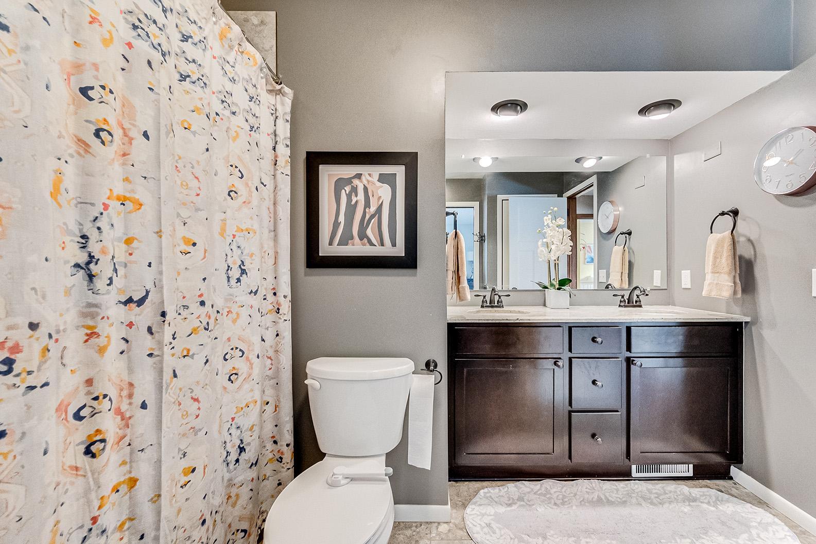 5406 Holiday Road Minnetonka, MN 55345 - Photo 16 of 29 Gallery Image 16