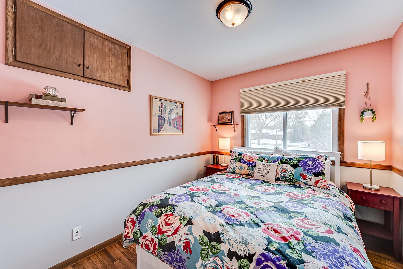 5406 Holiday Road Minnetonka, MN 55345 - Photo 19 of 29 Gallery Image 19