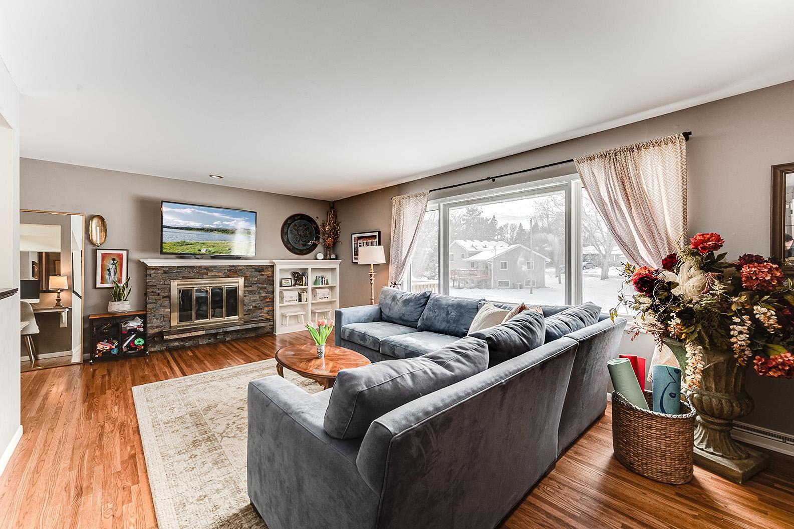 5406 Holiday Road Minnetonka, MN 55345 - Photo 4 of 29 Gallery Image 4