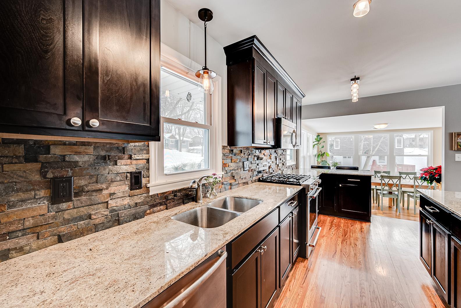 5406 Holiday Road Minnetonka, MN 55345 - Photo 8 of 29 Gallery Image 8