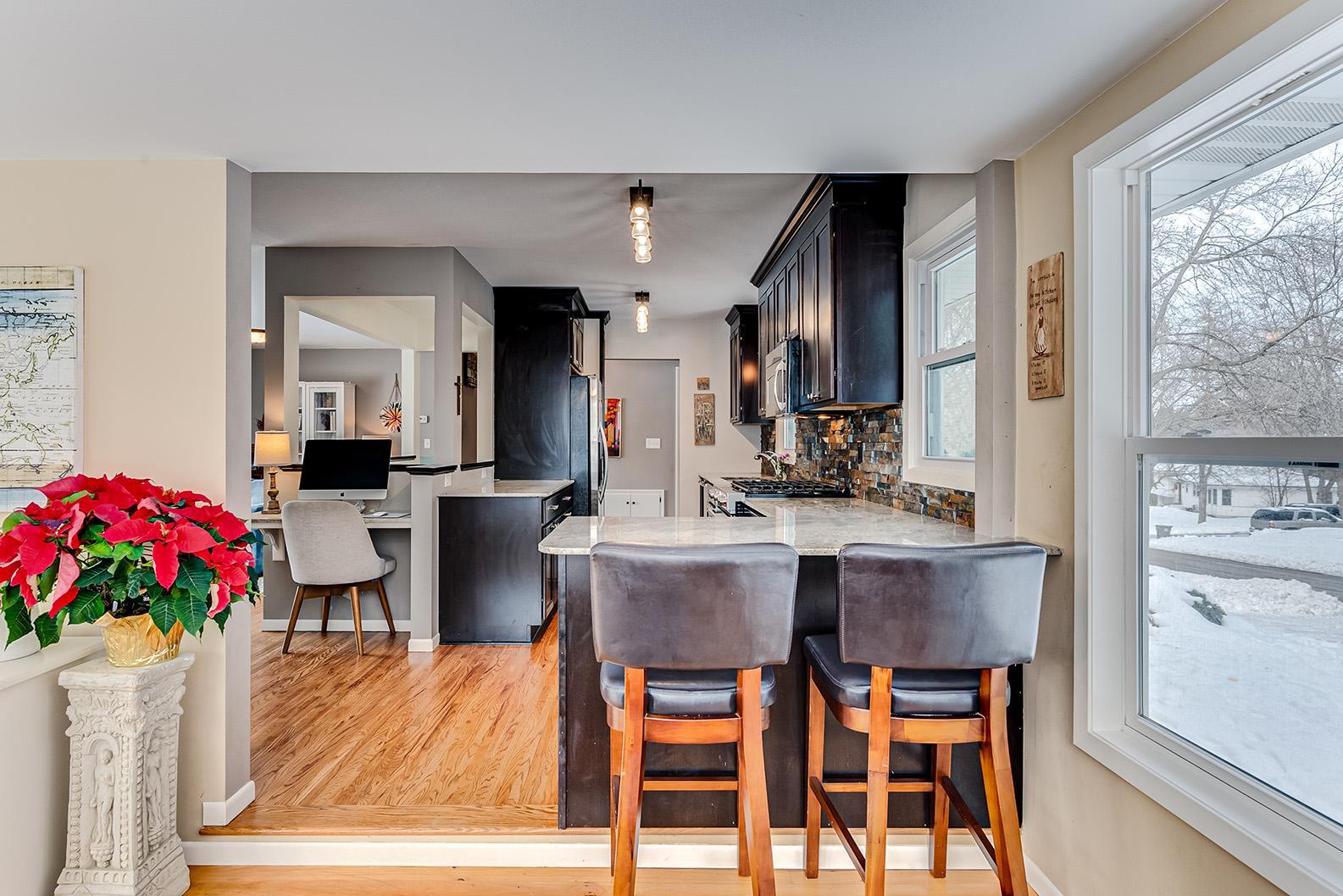 5406 Holiday Road Minnetonka, MN 55345 - Photo 10 of 29 Gallery Image 10