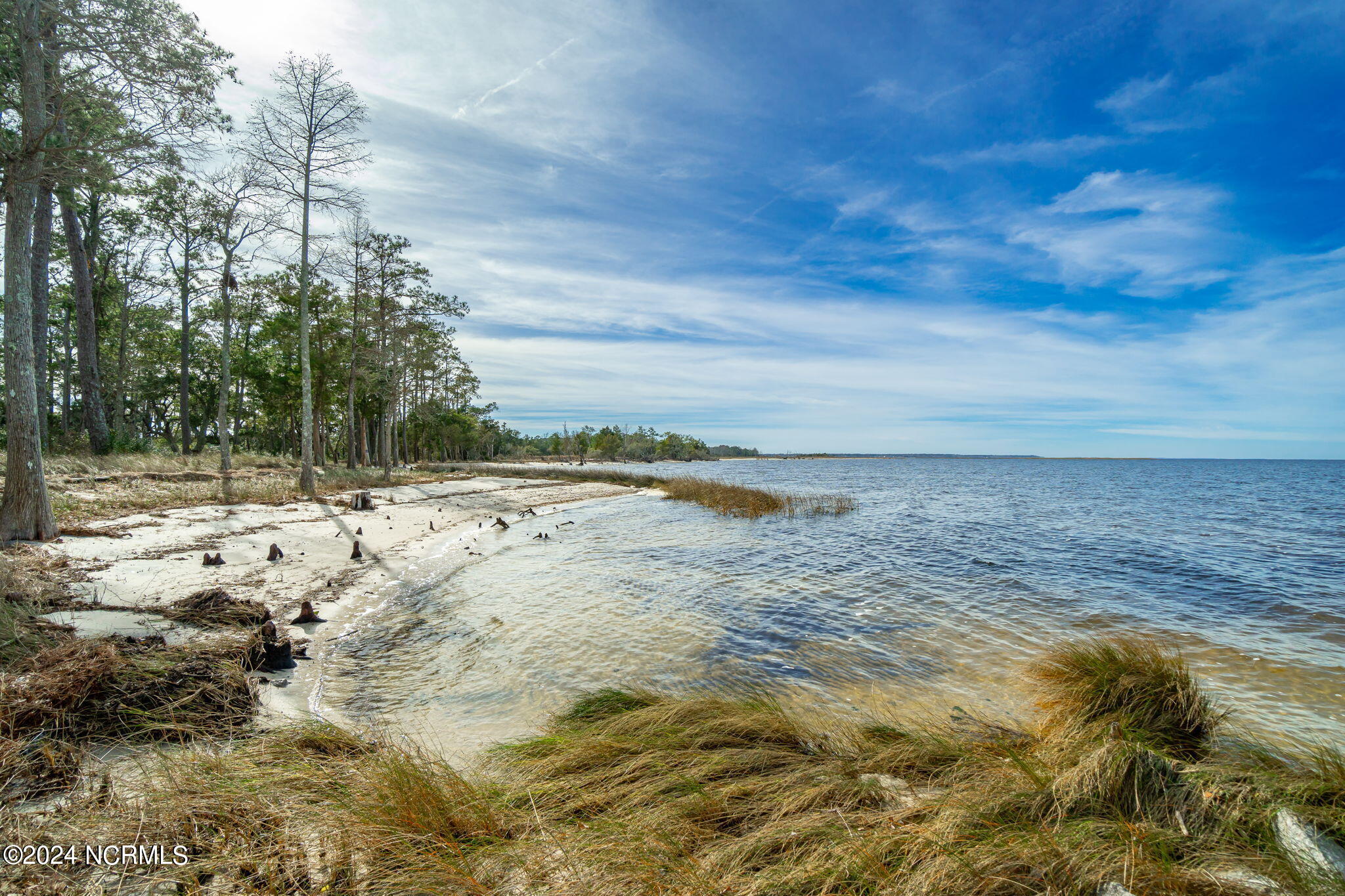 281 Becton Road Havelock, NC 28532 - Photo 52 of 57 Community waterfront area