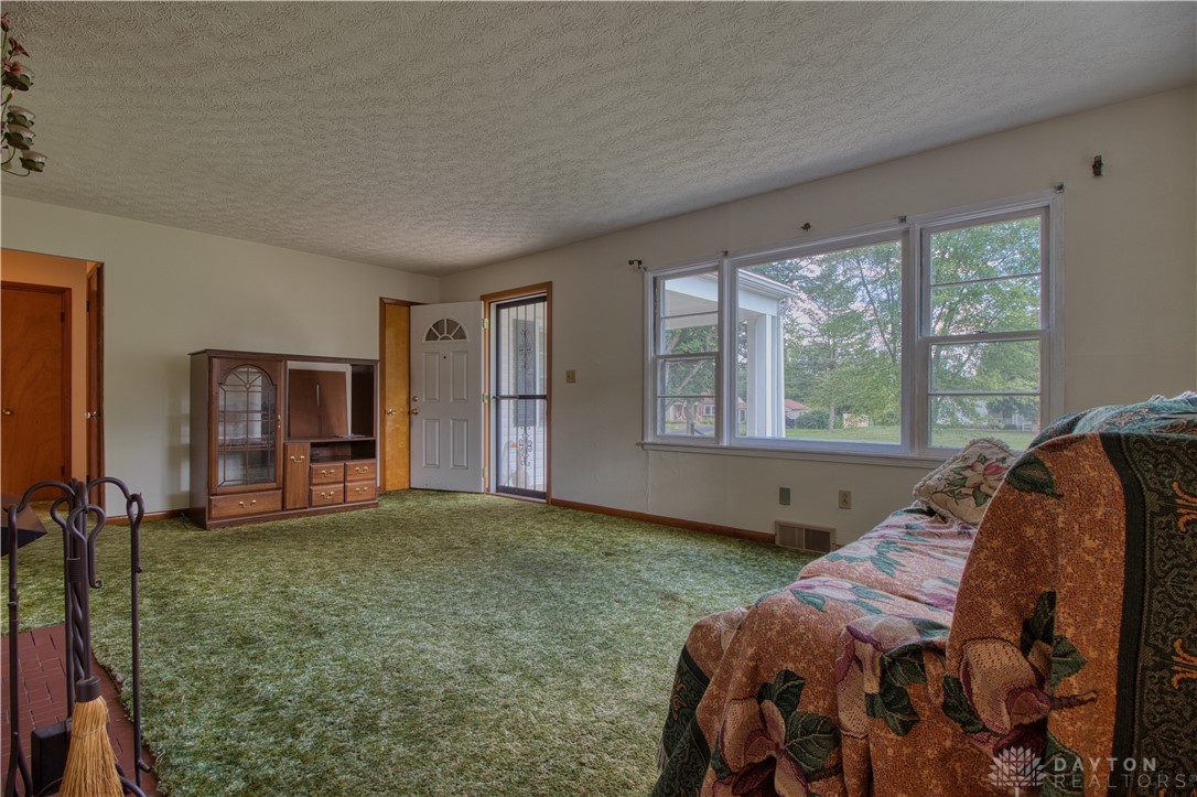 3739 Eileen Road Kettering, OH 45429 - Photo 8 of 21 Gallery Image 8