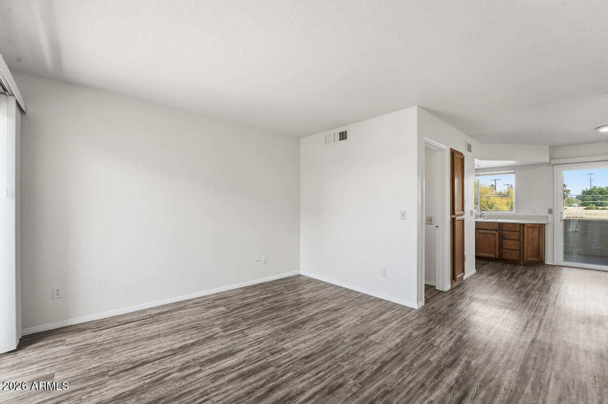 225 North Pomeroy, Unit 14 Mesa, AZ 85201 - Photo 8 of 21 225 N Pomeroy APT 14-21