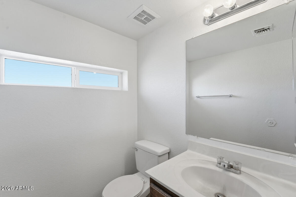 225 North Pomeroy, Unit 14 Mesa, AZ 85201 - Photo 9 of 21 225 N Pomeroy APT 14-17