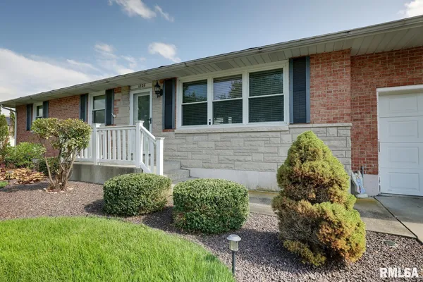 $228,000 | 1226 St Charles Drive, Quincy, IL 62305