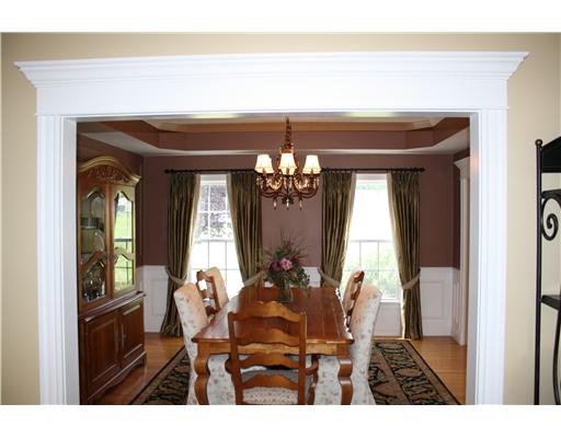 9 Ridge View Court Smithfield, RI 02917 - Photo 8 of 12 Dining Room.