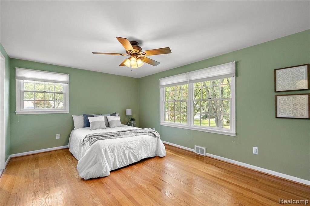 144 Oaklane Drive Rochester Hills, MI 48306 - Photo 33 of 74