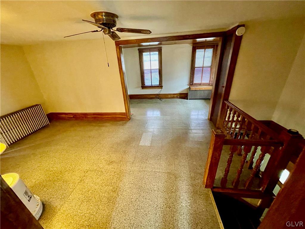 271 Franklin Heights Road Lehighton, PA 18235 - Photo 8 of 30 living room