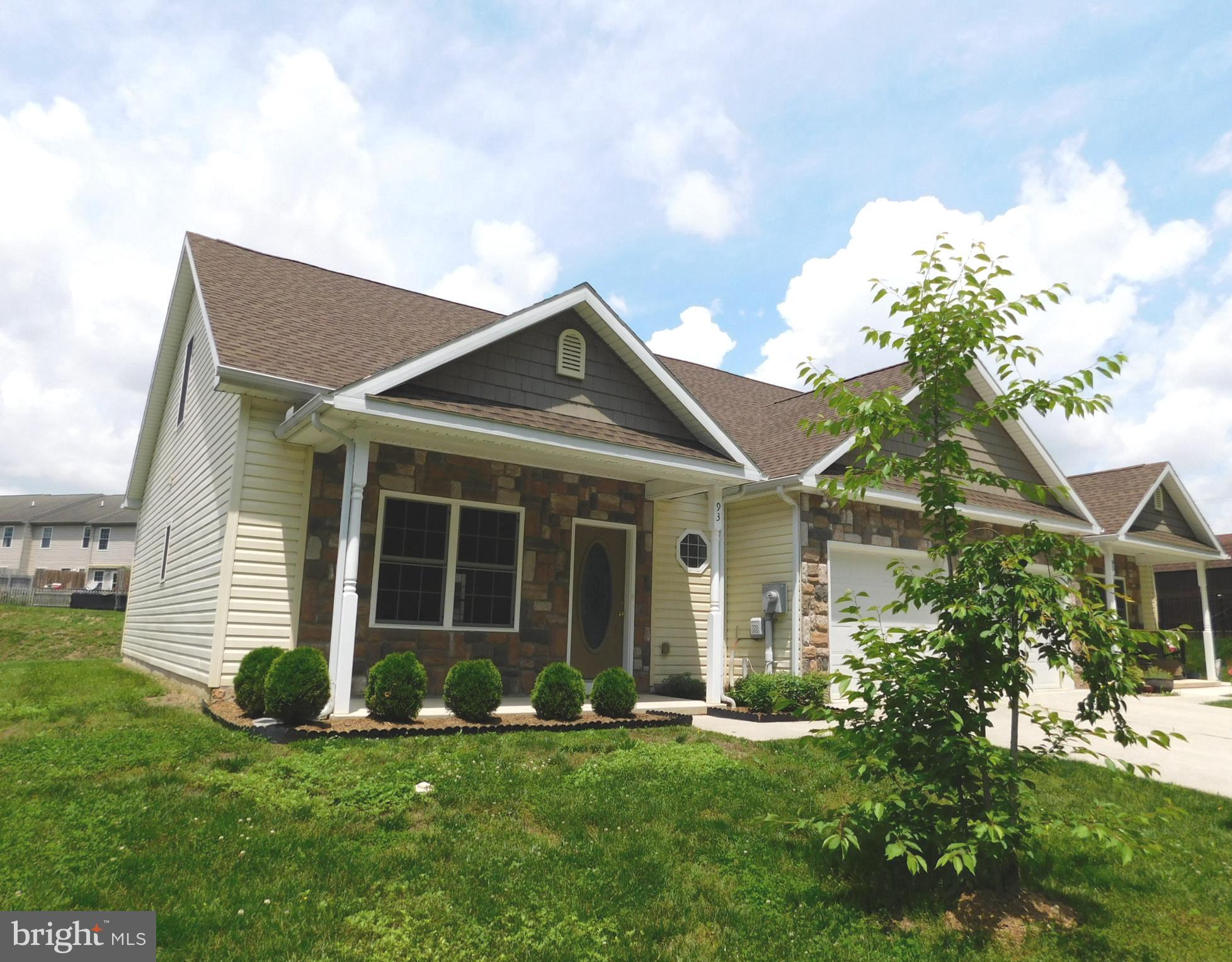 93 Old Mill Road Waynesboro, PA 17268 - Photo 3 of 24 Gallery Image 3