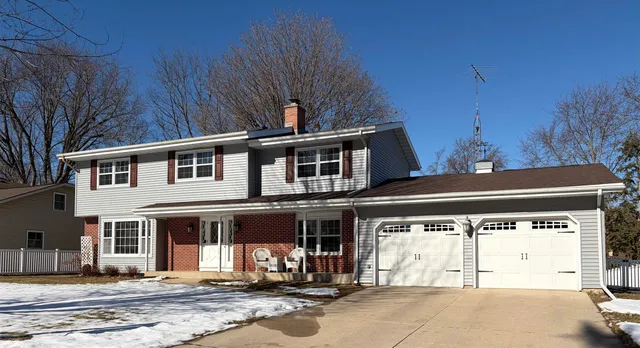 $375,000 | 2334 Elizabeth Street, Janesville, WI 53548
