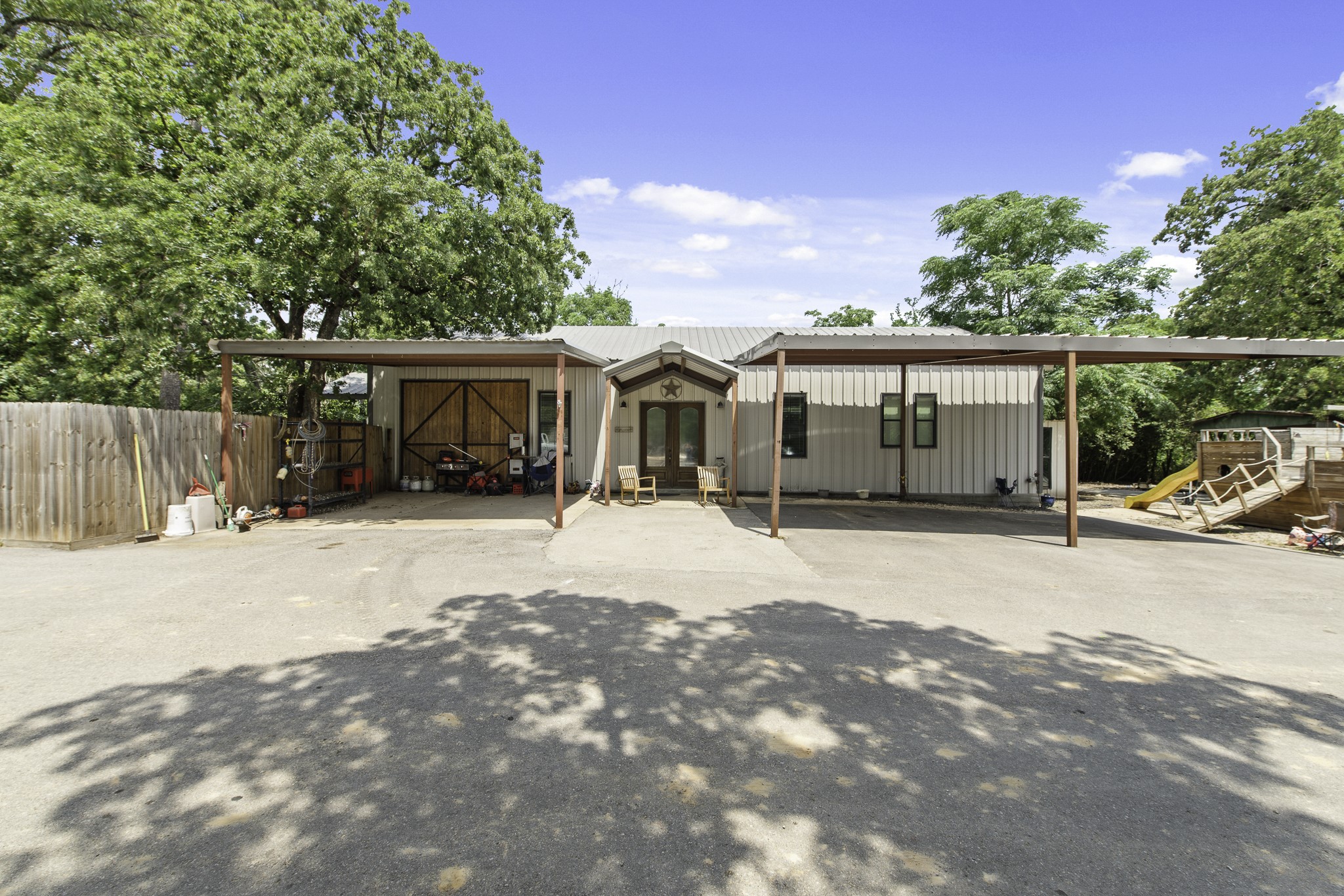 19885 Keenan Cut Off Road Montgomery, TX 77316 - Photo 5 of 21 1 bedroom, 2 full baths with separate office include in property sale.
