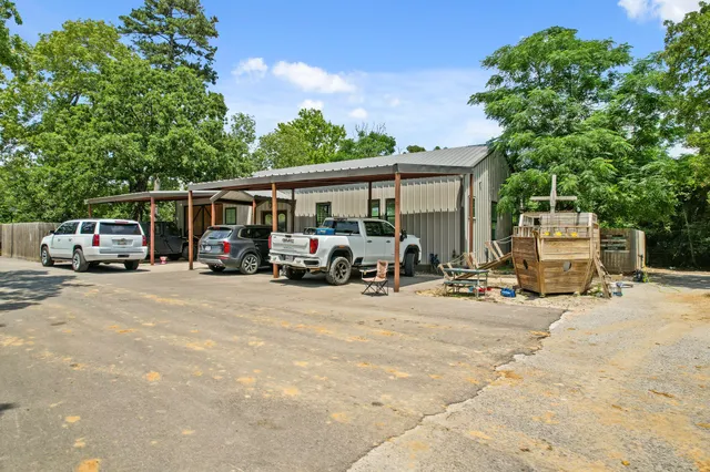 $1,600,000 | 19885 Keenan Cut Off Road, Montgomery, TX 77316