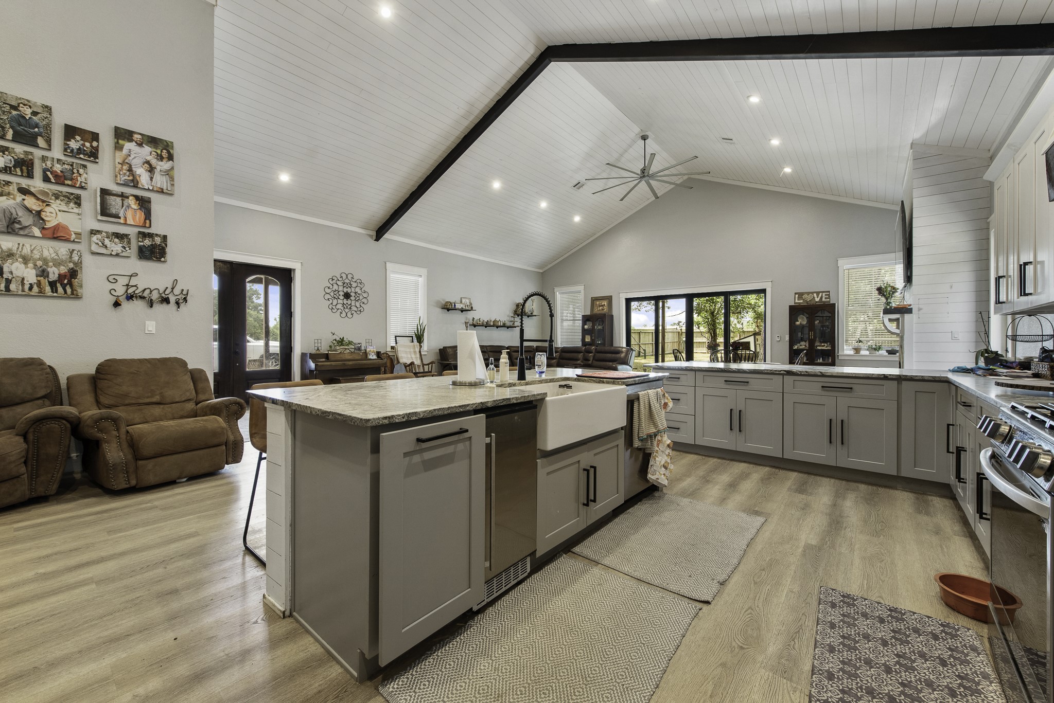 19885 Keenan Cut Off Road Montgomery, TX 77316 - Photo 10 of 21