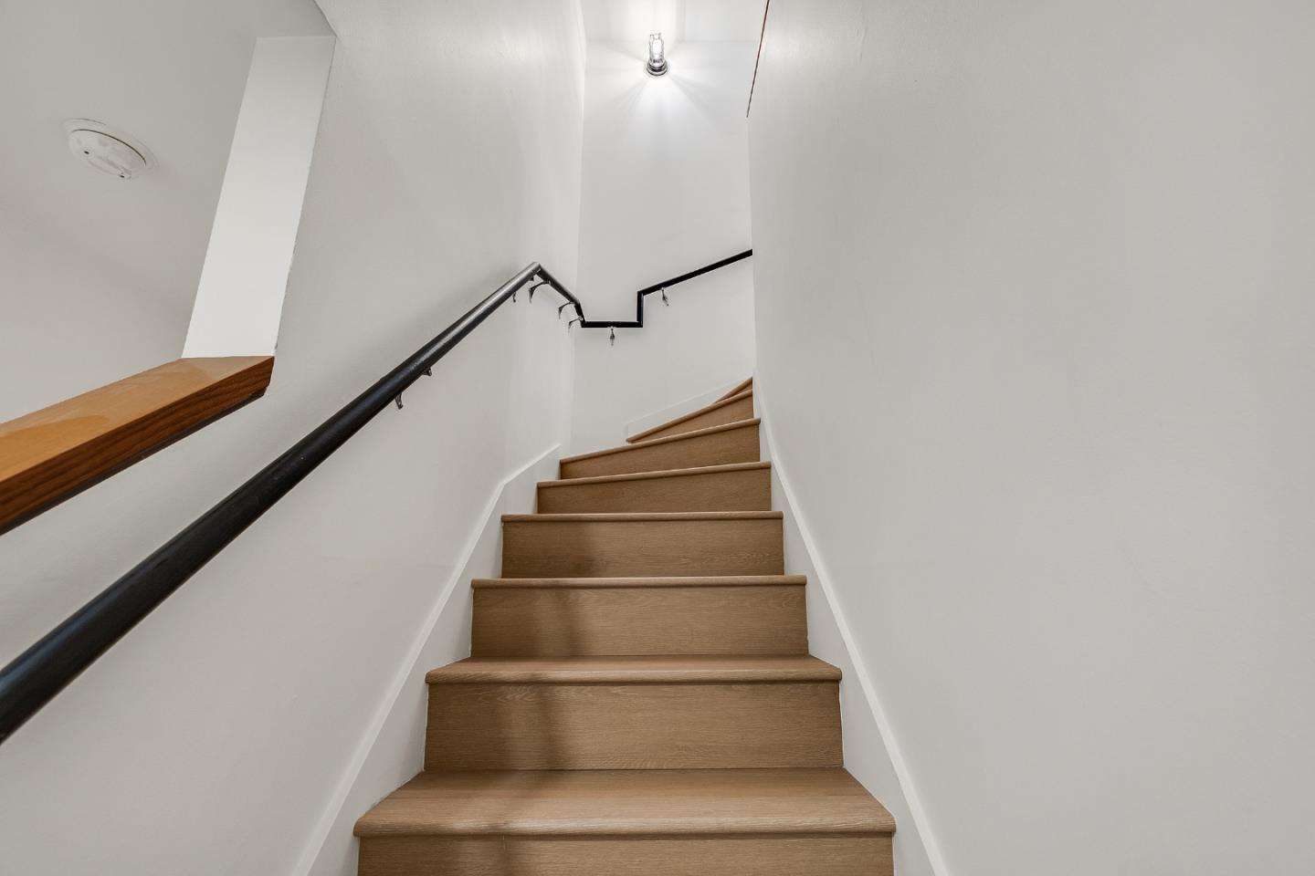 333 Santana Row, Unit 224 San Jose, CA 95128 - Photo 17 of 30 a view of entryway