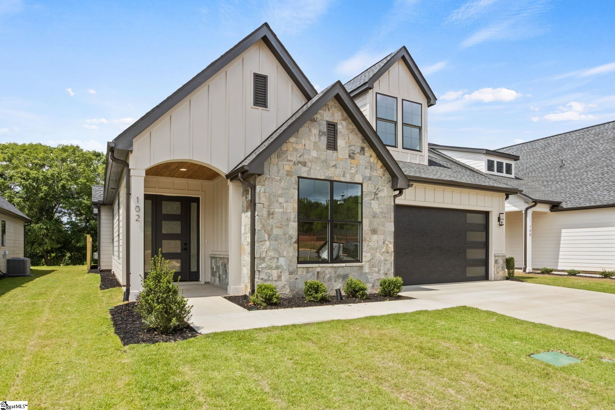 102 Adrian Way Simpsonville, SC 29680 - Photo 2 of 26