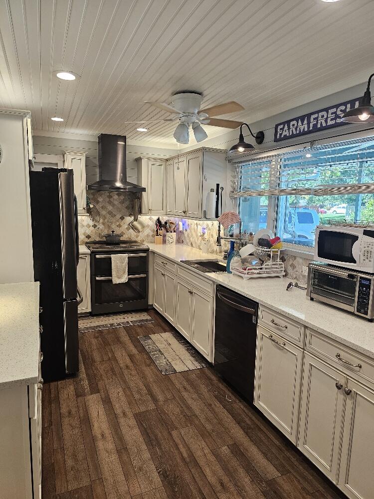 972 Southeast Preston Ln  