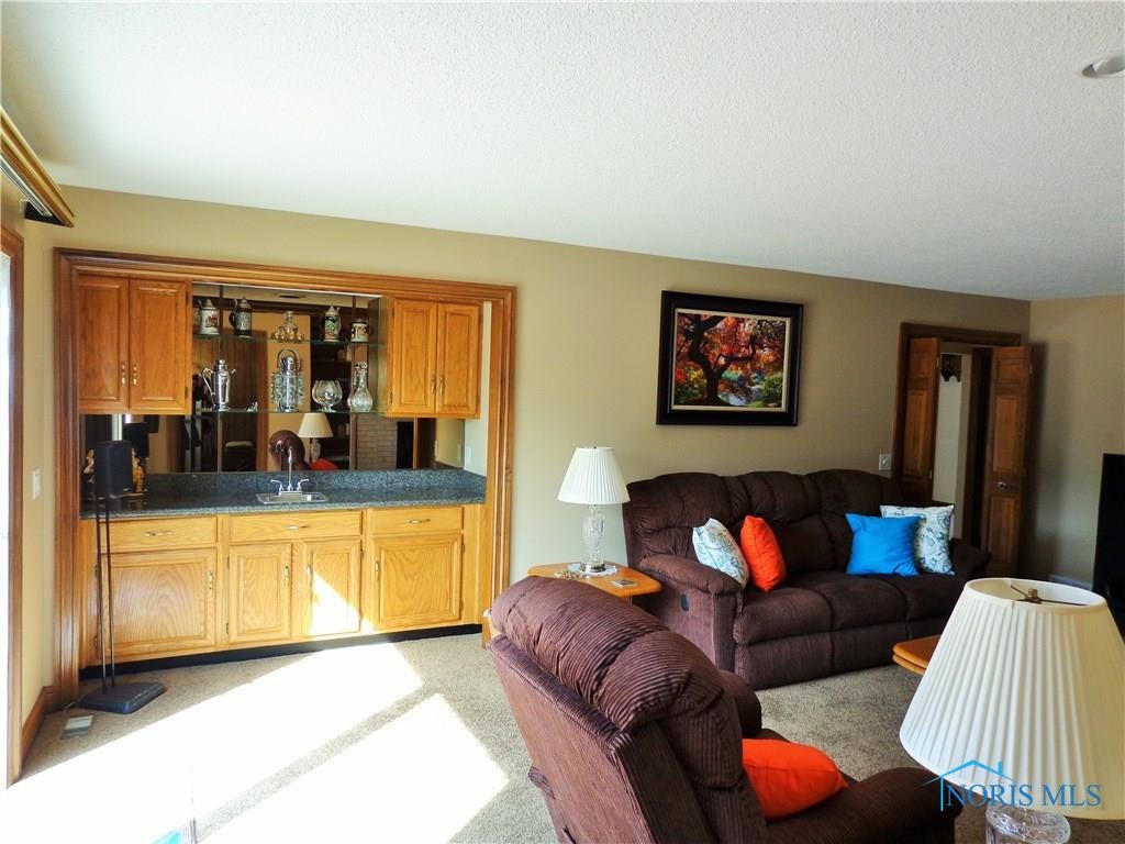 7035 Sandy Springs Road Maumee, OH 43537 - Photo 10 of 23 Gallery Image 10