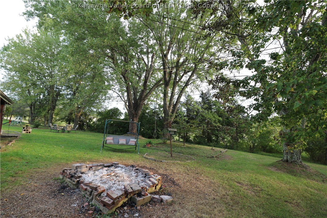 428 Cemetery Road Ripley, WV 25271 - Photo 7 of 41 Gallery Image 7