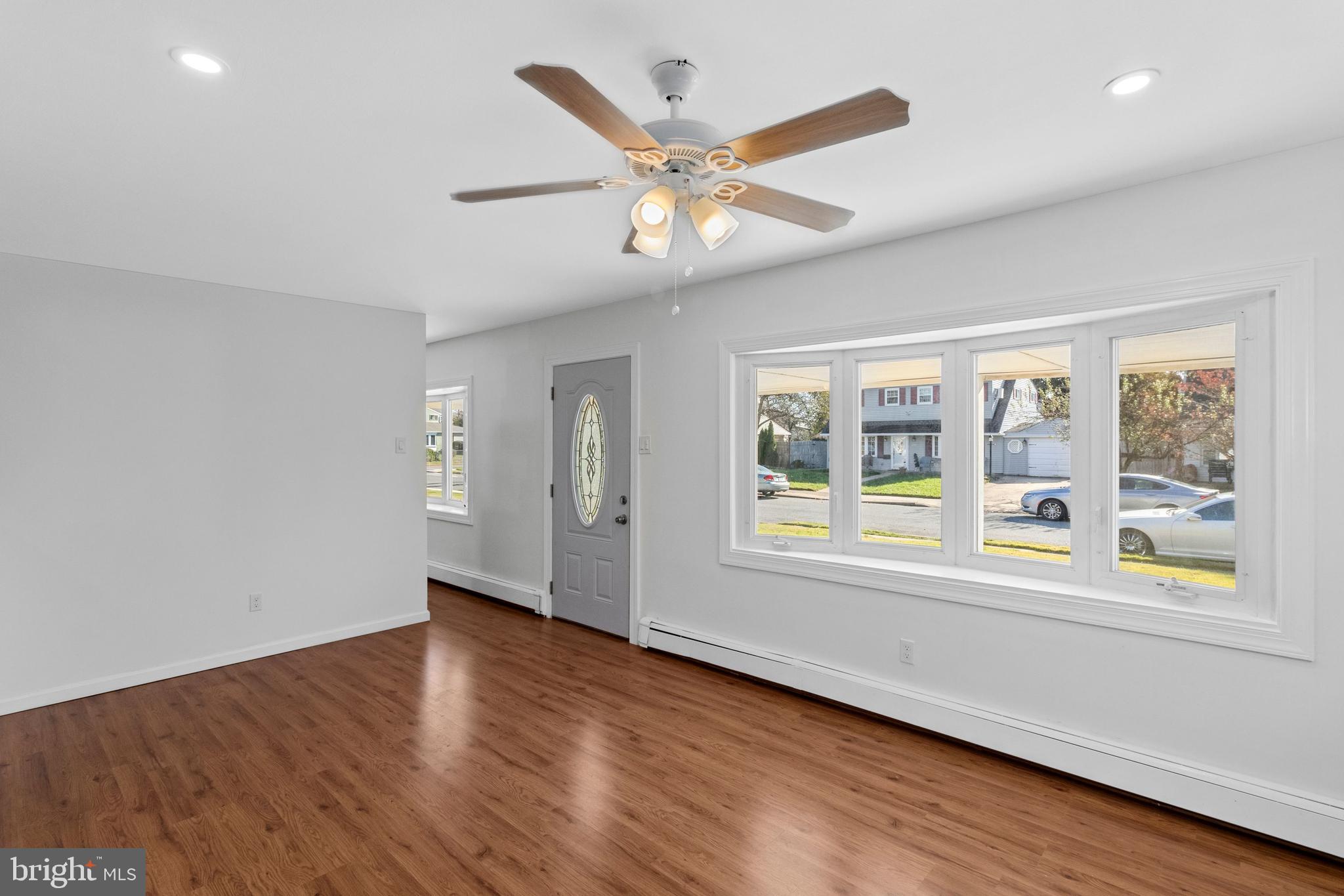 2823 Nightingale Road Philadelphia, PA 19154 - Photo 7 of 26 Gallery Image 7