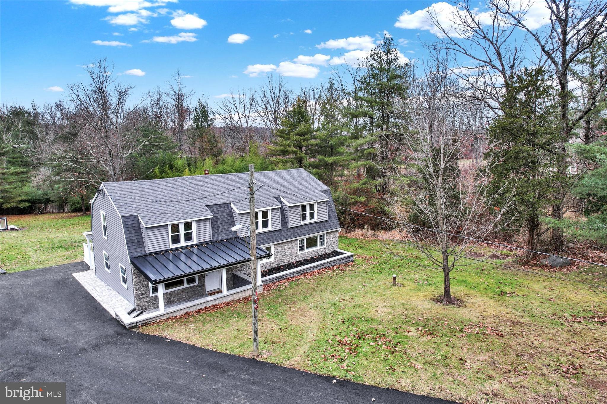 106 Hendricks Road Perkiomenville, PA 18074 - Photo 4 of 36 Gallery Image 4