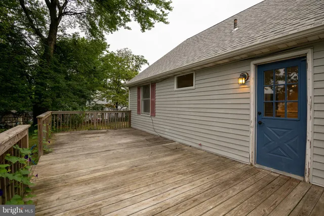 $2,400 | 839 Clifton Avenue, Arnold, MD 21012