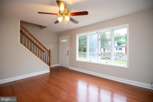 $2,400 | 839 Clifton Avenue, Arnold, MD 21012