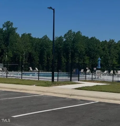 a view of a tennis court