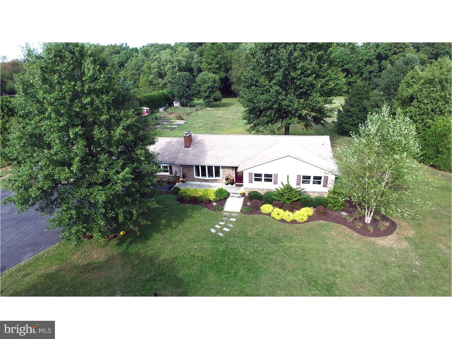 47 White Pine Road Crosswicks, NJ 08515 - Photo 3 of 24
