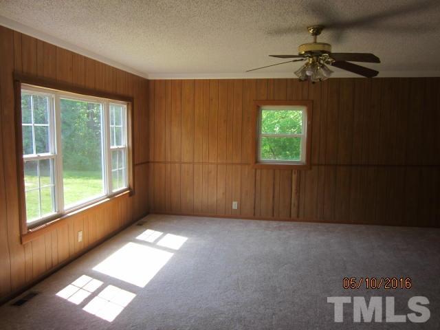 1299 Mollie Mooney Road Roxboro, NC 27574 - Photo 4 of 16 Gallery Image 4