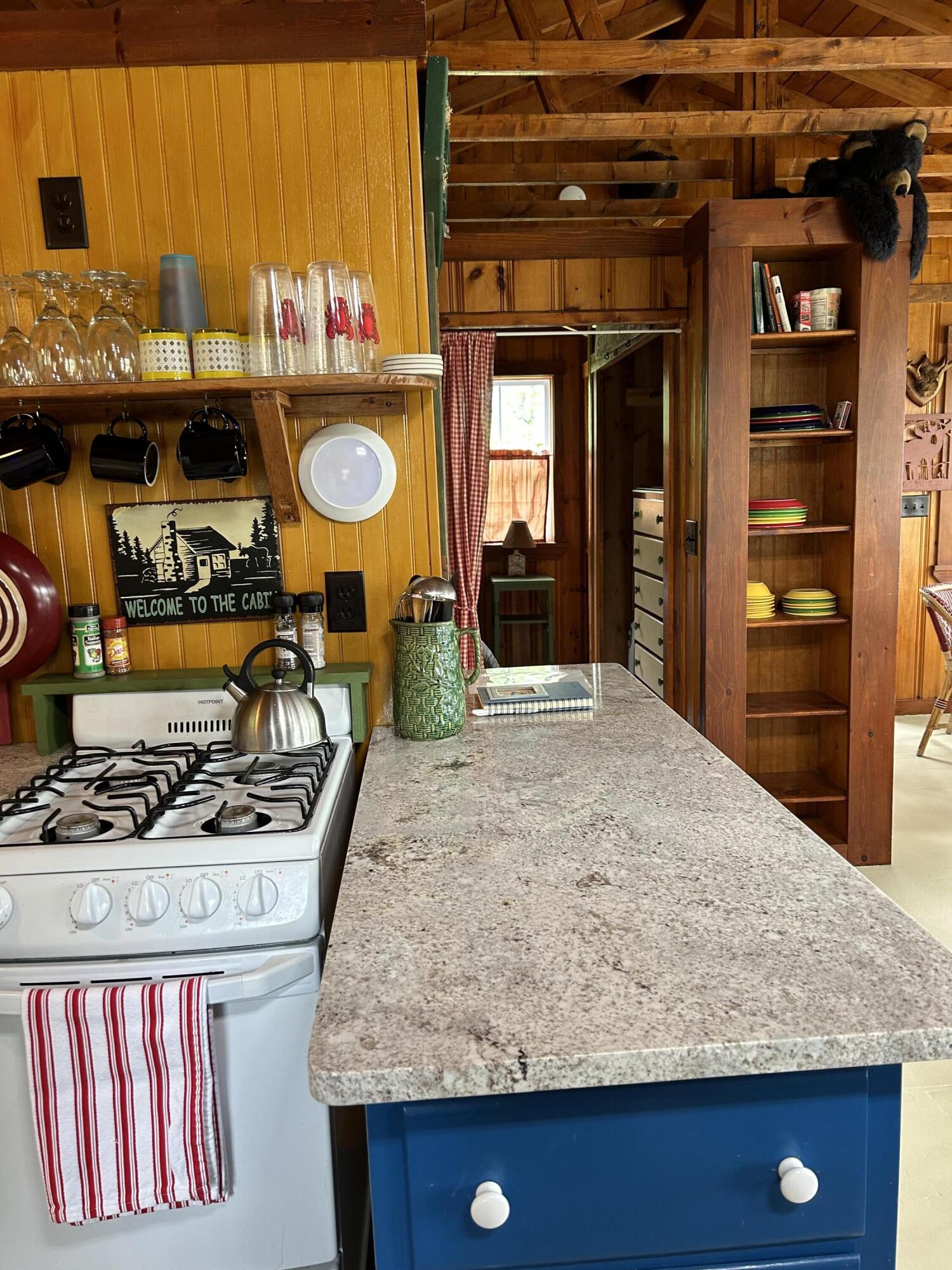 11 Terrace Way, Unit 6 Rangeley, ME 04970 - Photo 28 of 46 E1452715-07A7-4807-94ED-0FB9616883A9