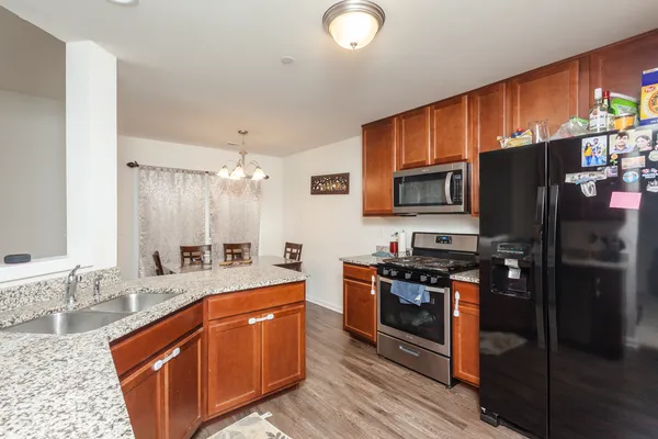 $2,650 | 1437 Crimson Lane, Yorkville, IL 60560