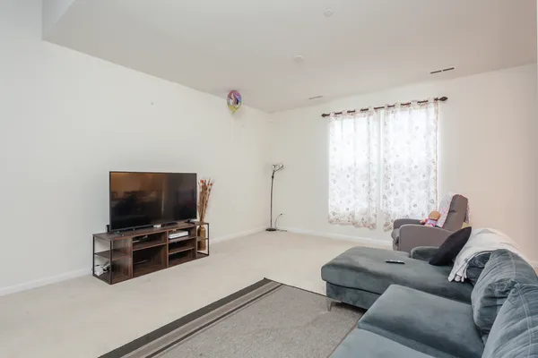 $2,650 | 1437 Crimson Lane, Yorkville, IL 60560