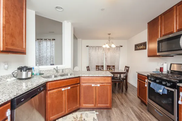 $2,650 | 1437 Crimson Lane, Yorkville, IL 60560