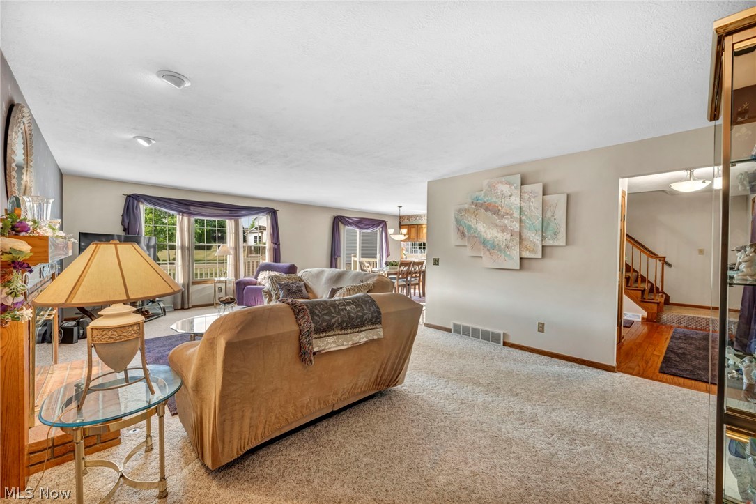 5585 Stoney Ridge Road Northwest Canton, OH 44718 - Photo 6 of 47 Gallery Image 6
