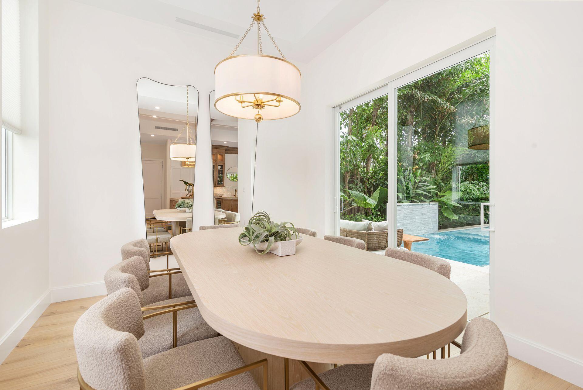 369 Avila Road West Palm Beach, FL 33405 - Photo 22 of 58 Dining