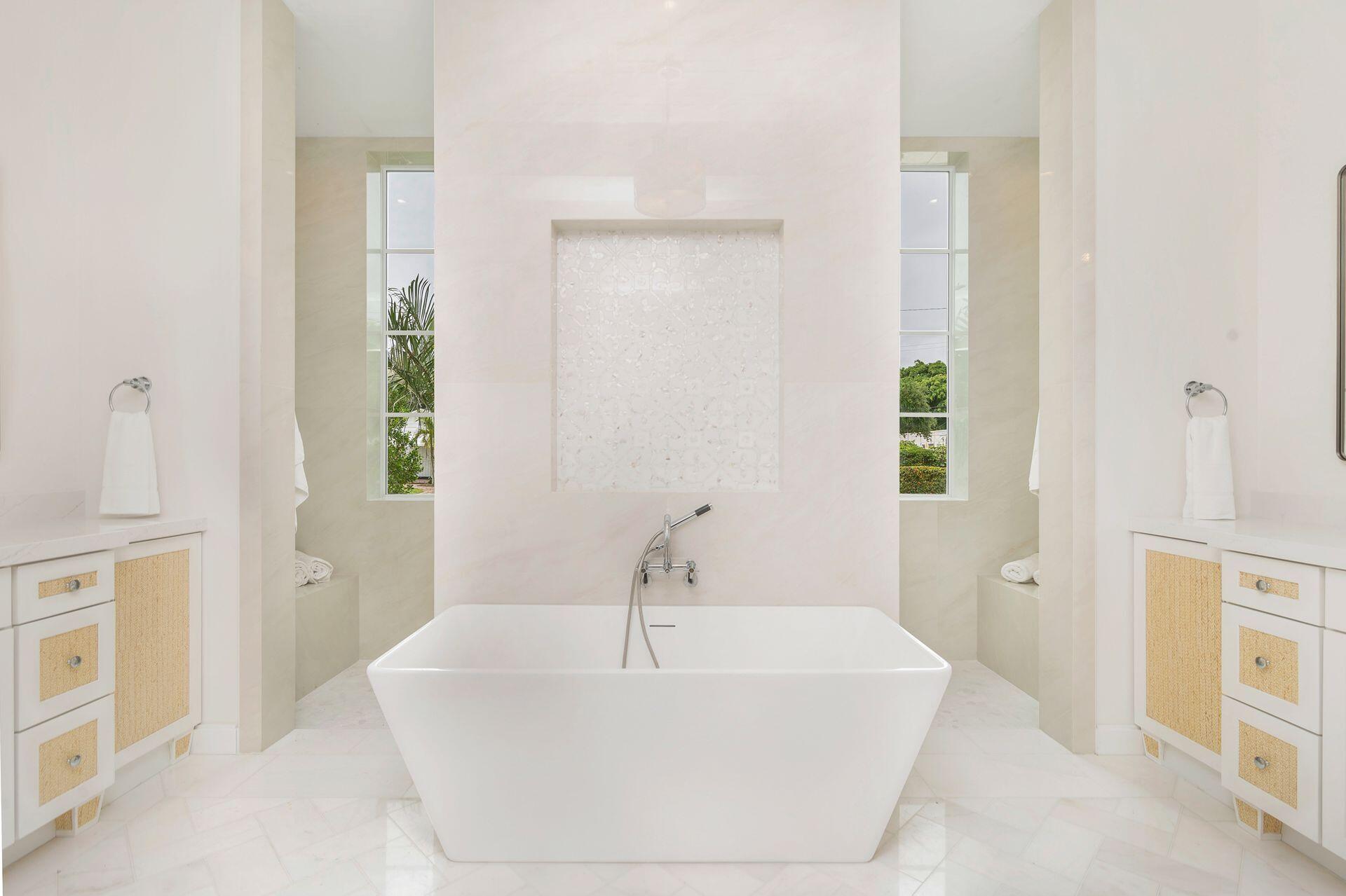 369 Avila Road West Palm Beach, FL 33405 - Photo 25 of 58 Primary Bathroom