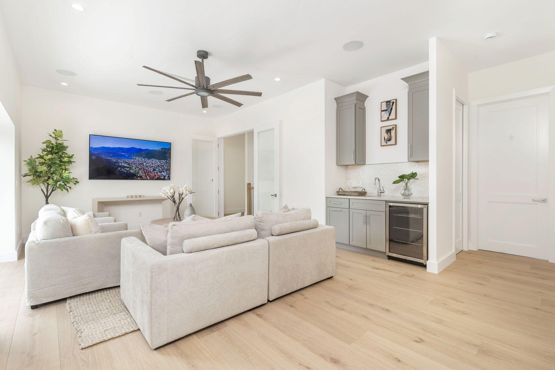 369 Avila Road West Palm Beach, FL 33405 - Photo 30 of 58 Media/family room