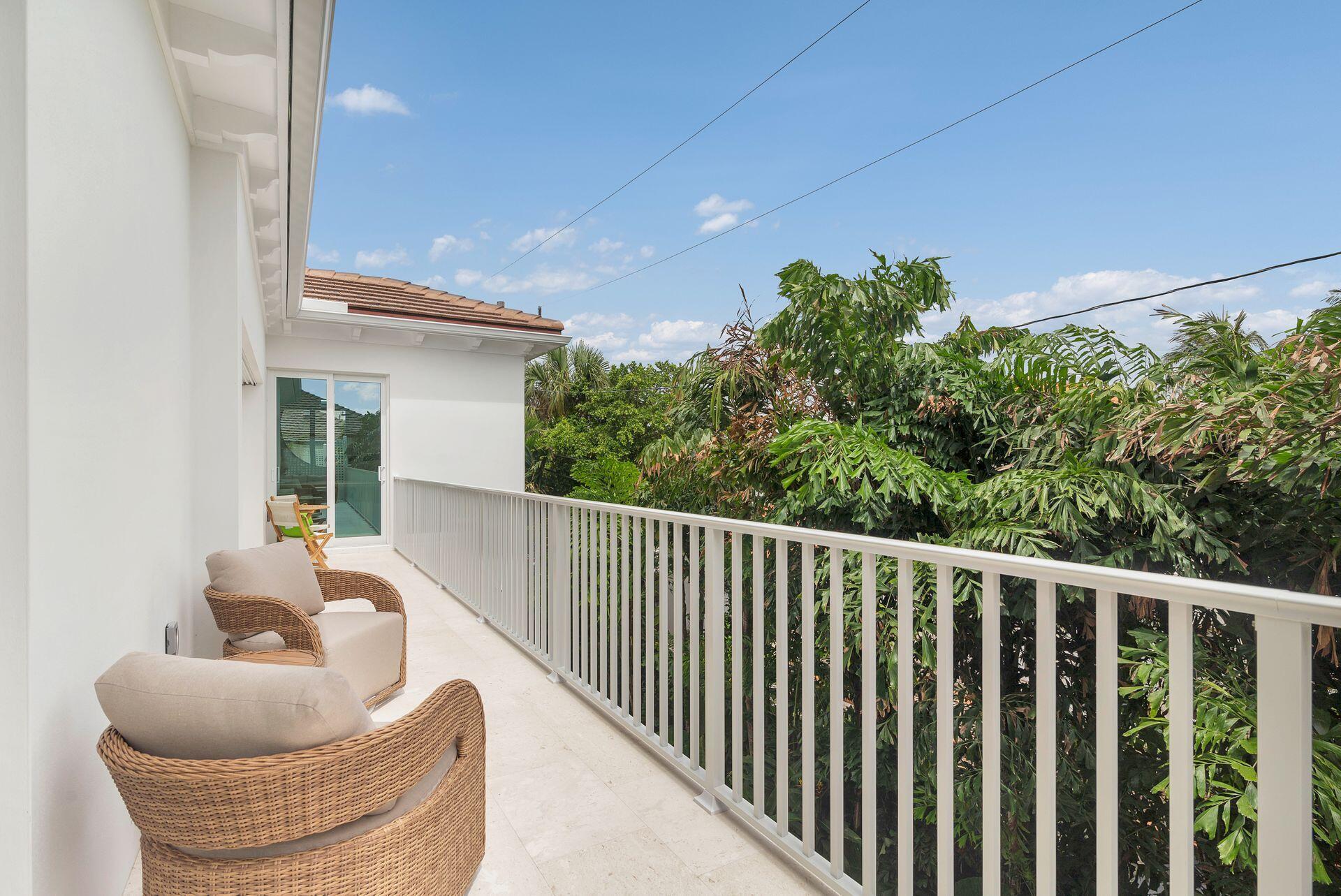 369 Avila Road West Palm Beach, FL 33405 - Photo 40 of 58 Balcony