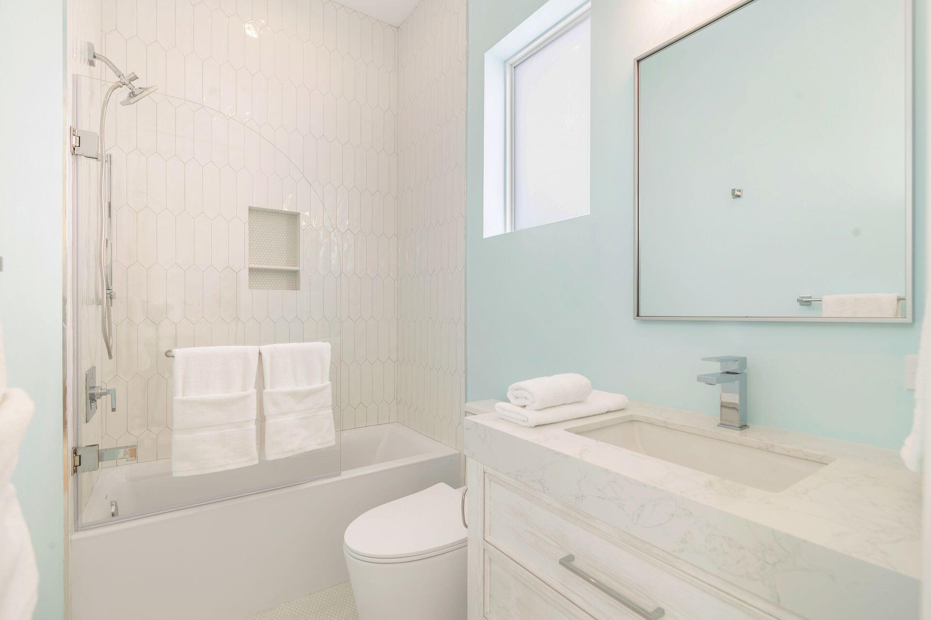 369 Avila Road West Palm Beach, FL 33405 - Photo 47 of 58 Bathroom 5